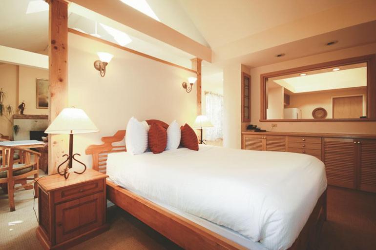 Spinnakers Gastro Brewpub & Guesthouses Victoria Exteriör bild